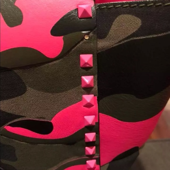 Valentino Rockstud Pink Camo Handbag - Picture 6 of 8